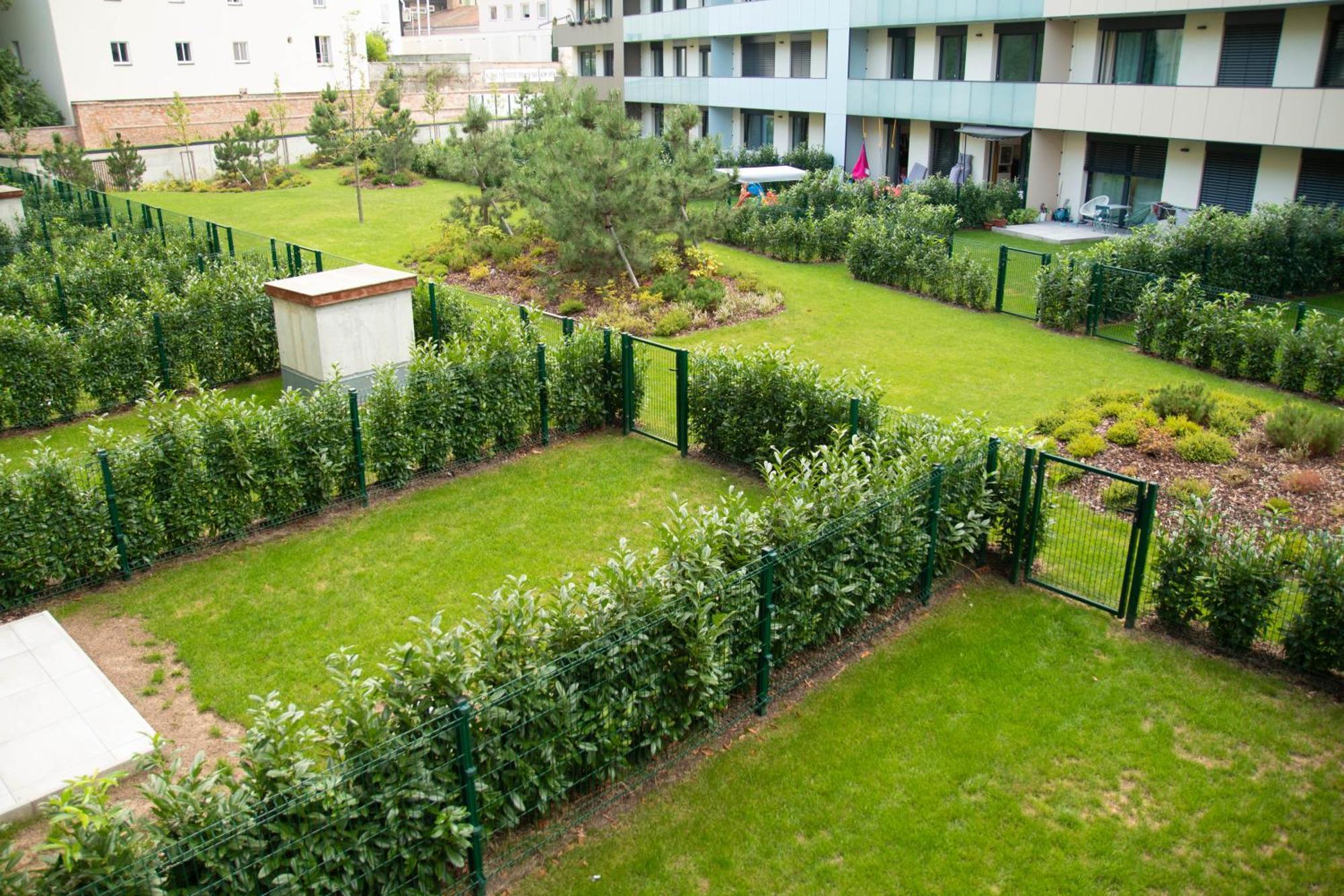 Newly Built Apartment With Balcony, Ac And Free Indoor Garage Praha Eksteriør bilde
